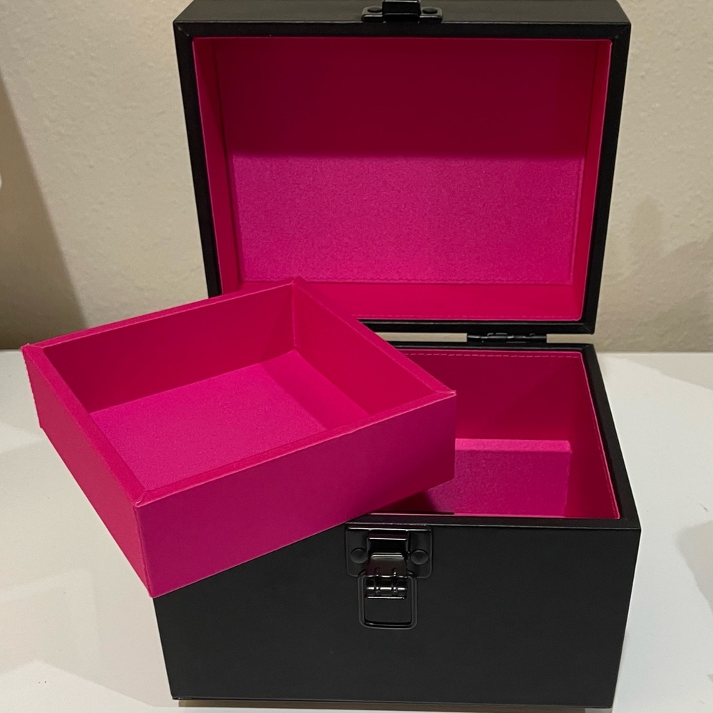 YSL Jewelry Box excellent condition